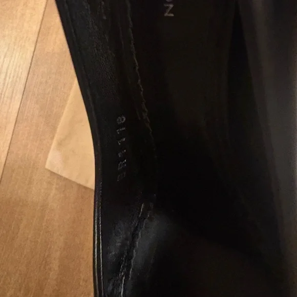 Louis Vuitton Black and Monogram Heels - Picture 8 of 10